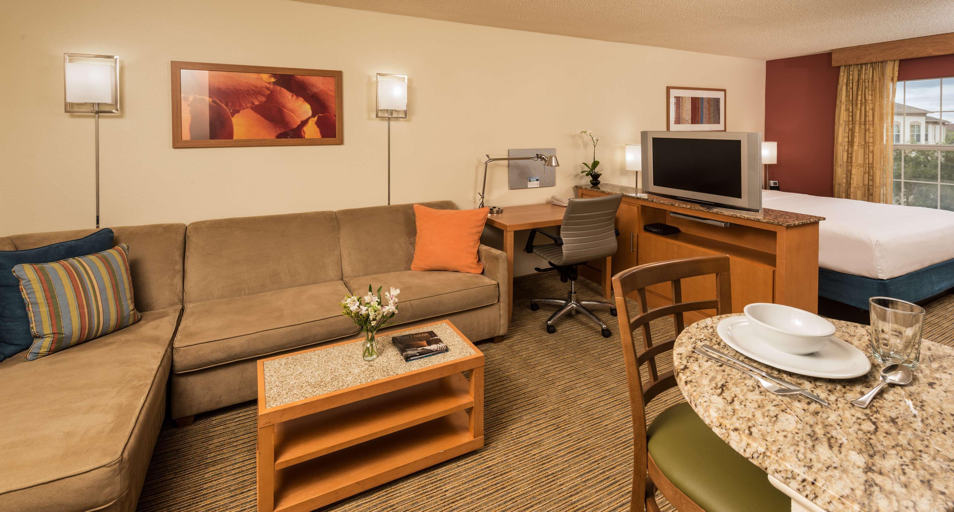 Hyatt House Houston/Energy Corridor Hotel Exterior photo